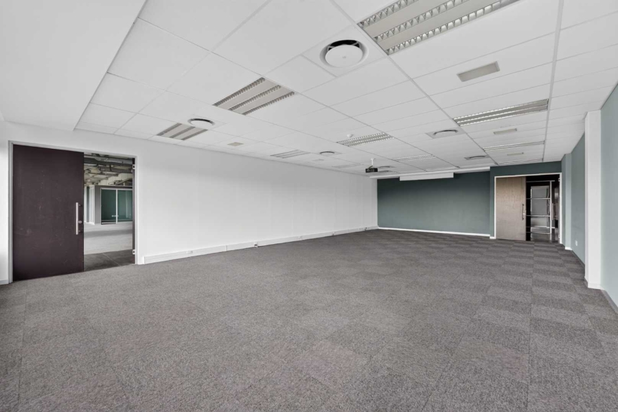 To Let Commercial Property for Rent in Paarden Eiland Western Cape